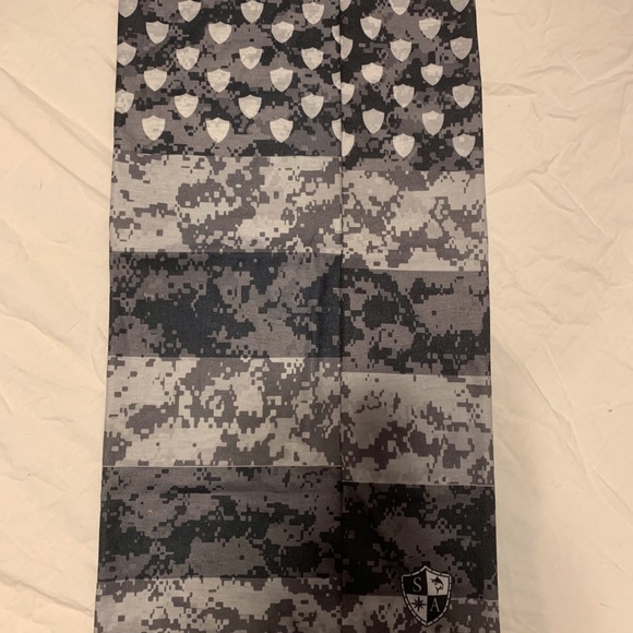 Bundle - Picture 3 of 6